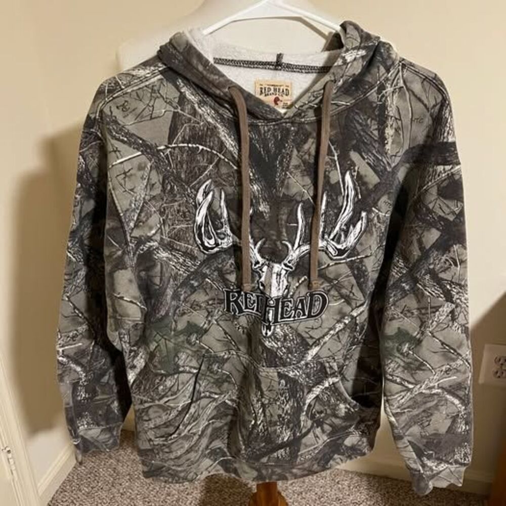 Red Head Camo Deer Skull Hoodie Medium